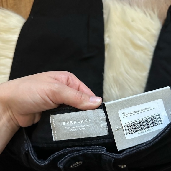 EVERLANE The Curvy Way High Jean In Black - Picture 4 of 7